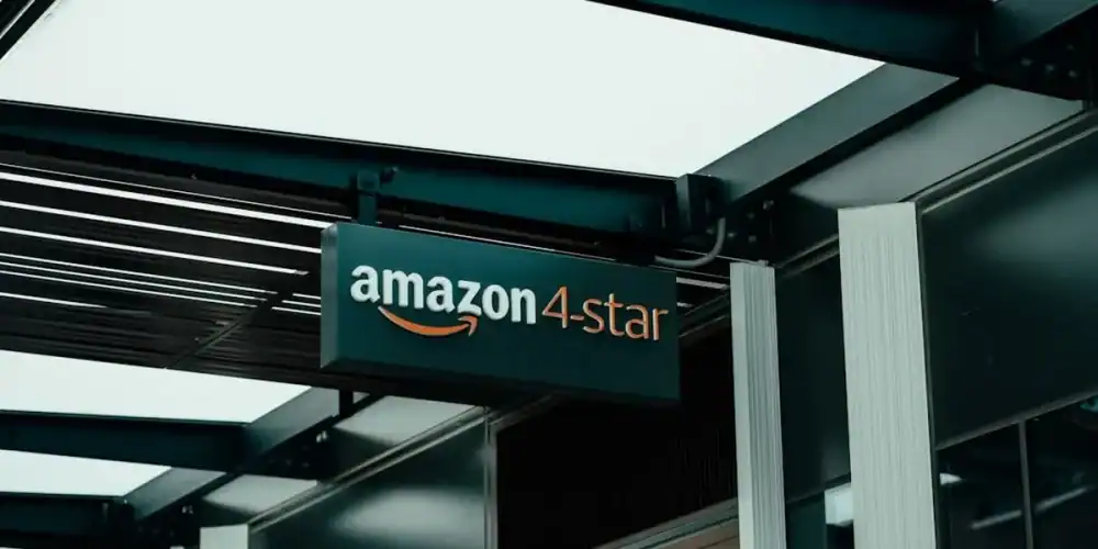 Amazon 4-star storefront sign on a modern glass storefront exterior