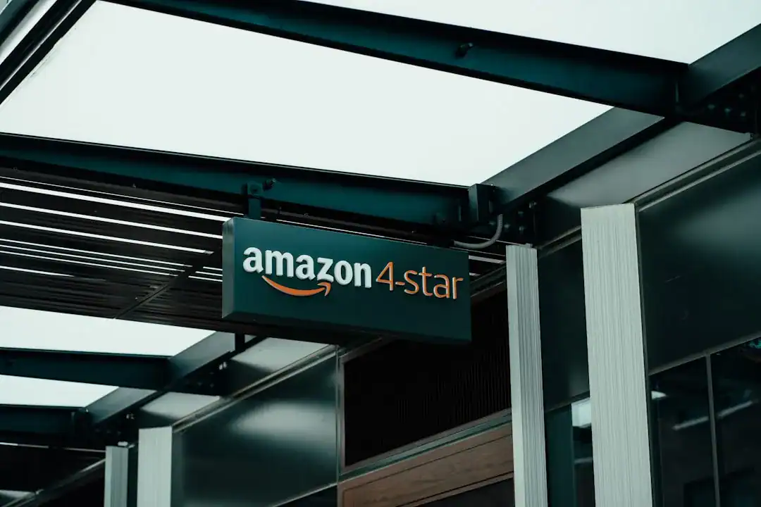 Amazon 4-star storefront sign on a modern glass storefront exterior